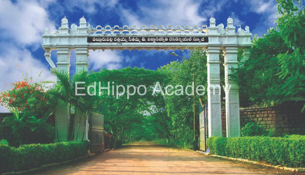 Vrs & Vj Residential School school photo | EdHippo Academy