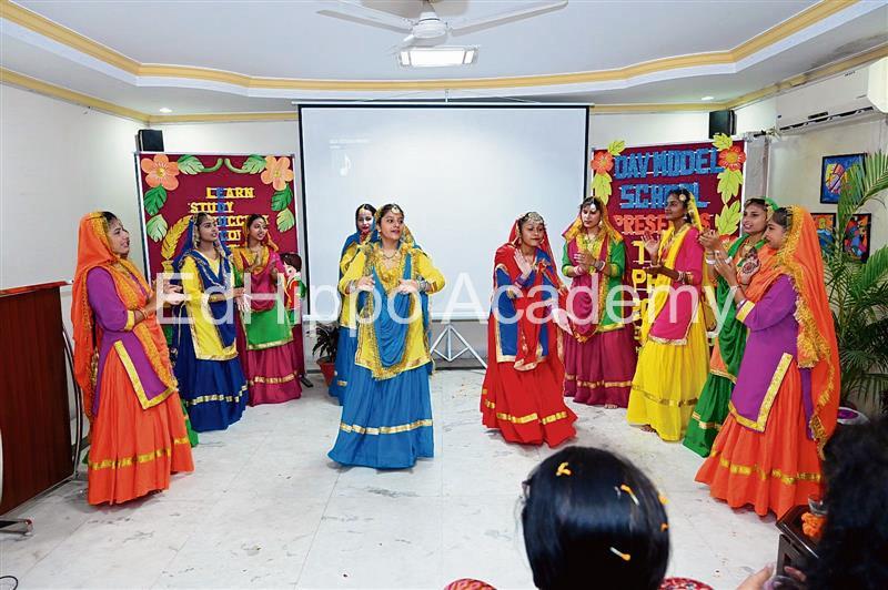 Dav Model School - Image 4