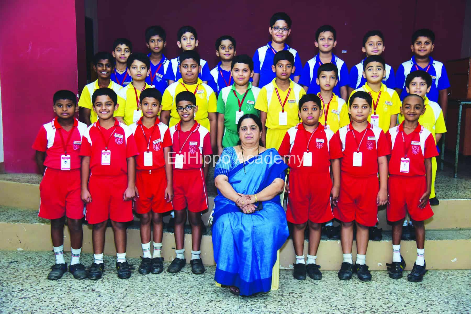 IMAGES[carouselImage].al