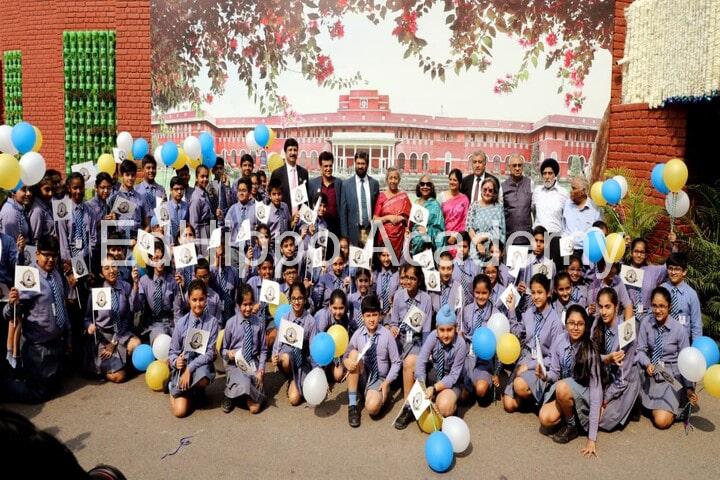 Modern School - Image 4