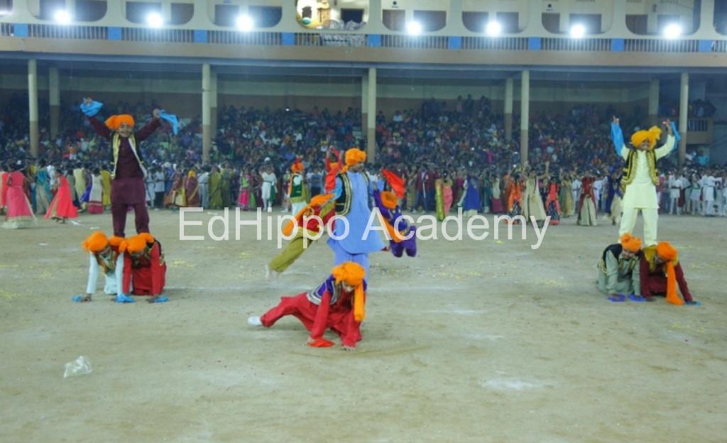 Shri Hanuman Vyayam Shala Public School - Image 2