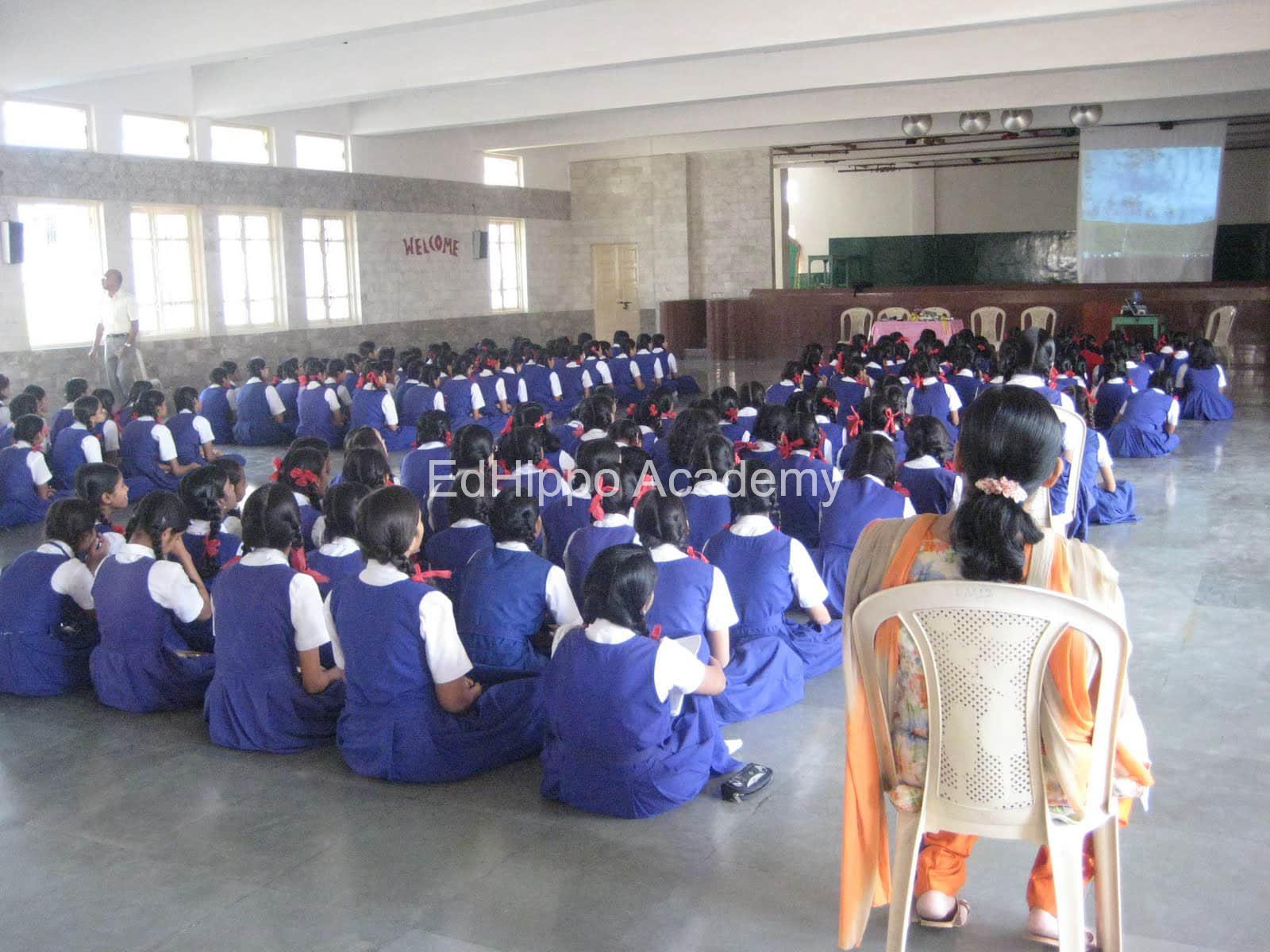 St. Charles High School, Mumbai - Image 4