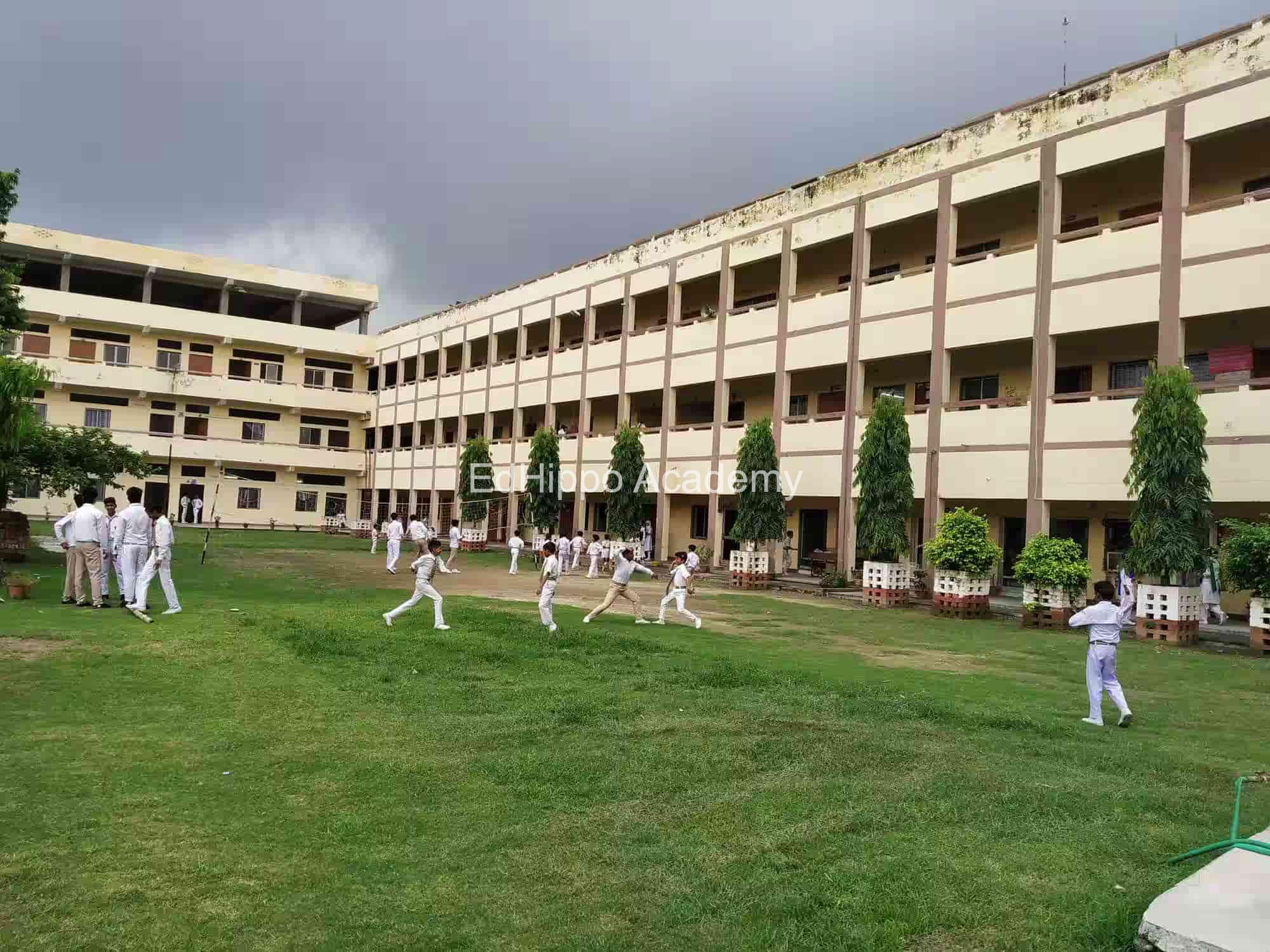Eram Public College    - Image 4