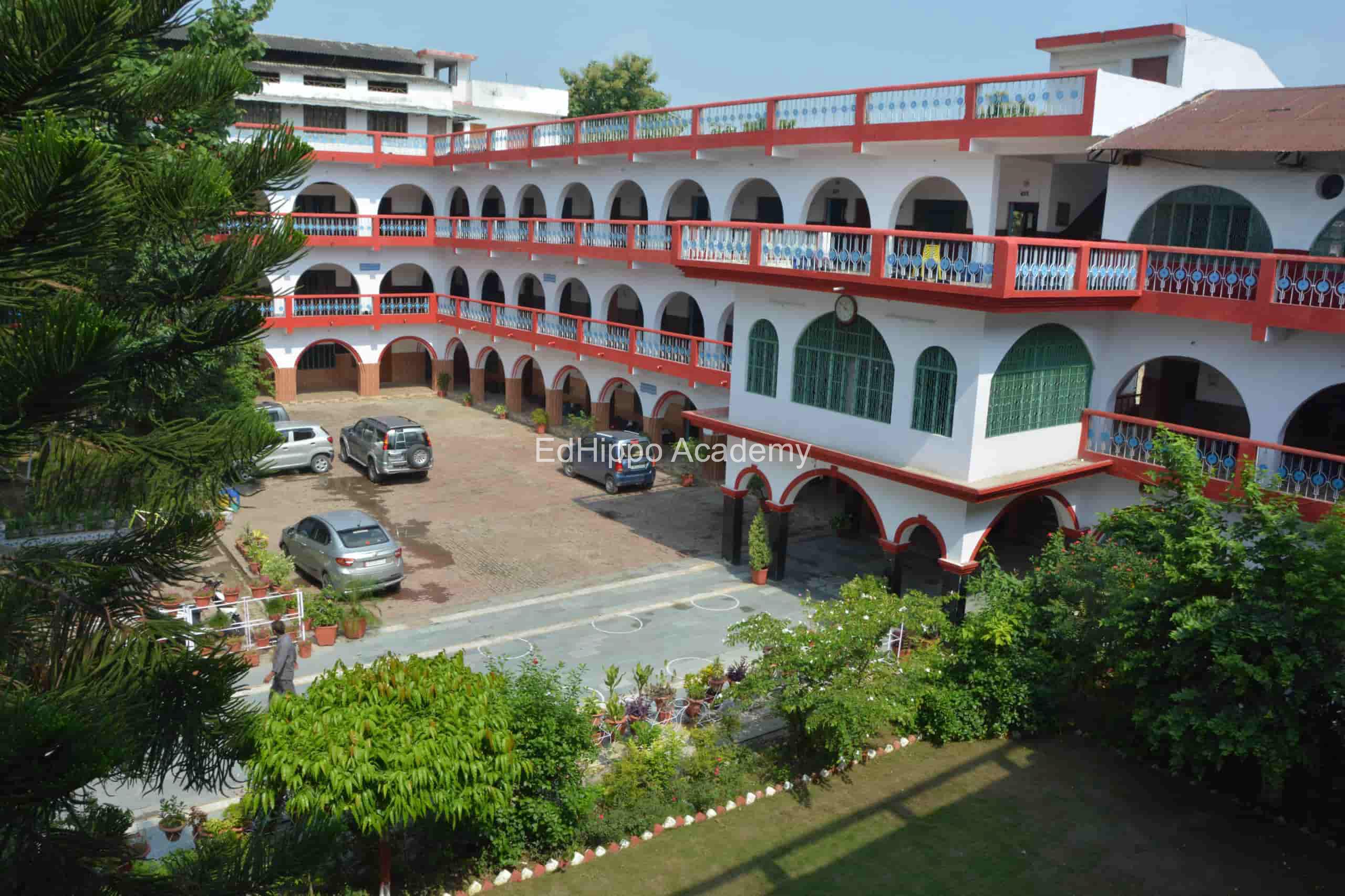 Career Convent College school photo | EdHippo Academy