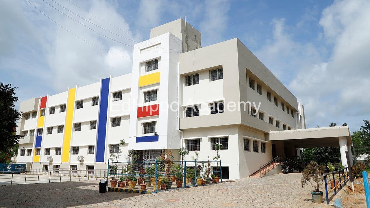 Vista School - Image 4