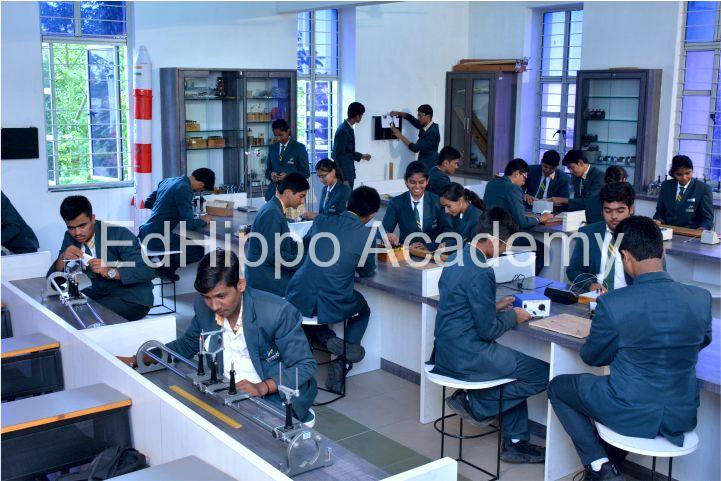 Dhruv Academy - Image 4