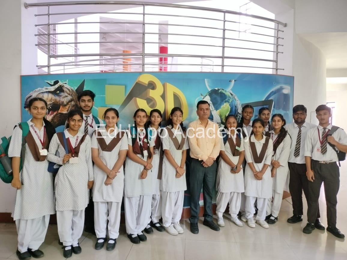 Sandal Wood School - Image 3