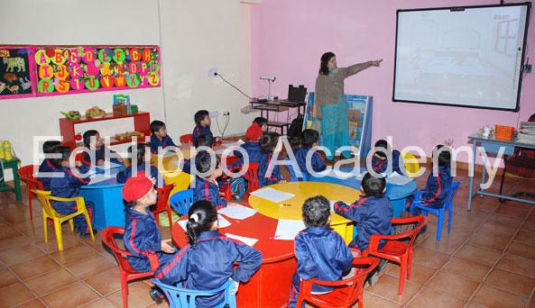 Pandit mohan lal sanatan dharama public school - Image 4
