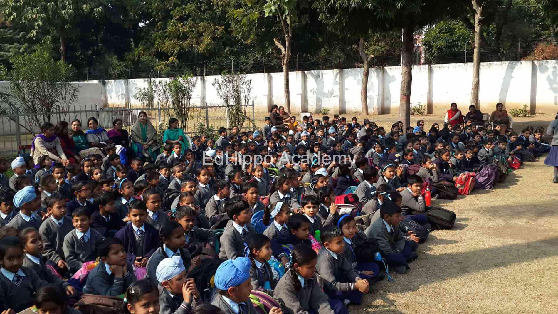 Sri Guru Gobind Singh Collegiate Public School - Image 2