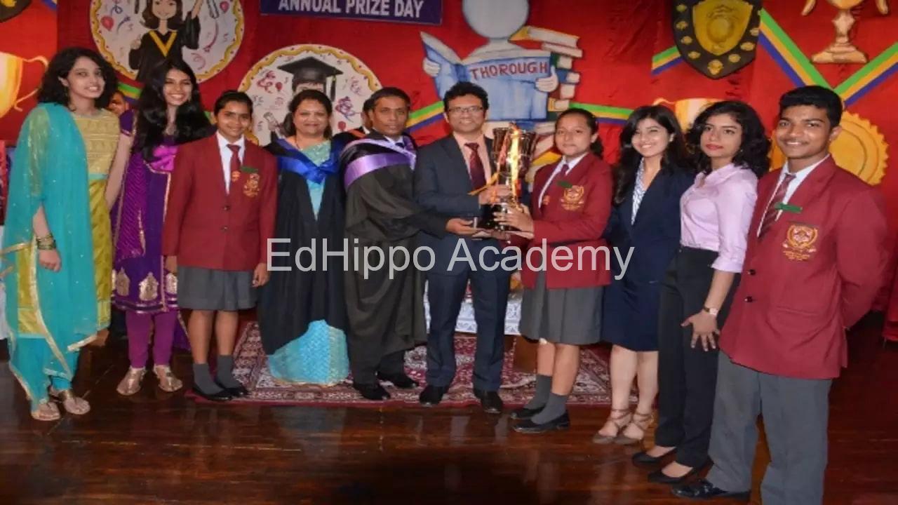 The Bishop's School school photo | EdHippo Academy