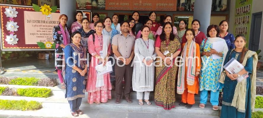 Dav Sr Sec School | EdHippo Academy