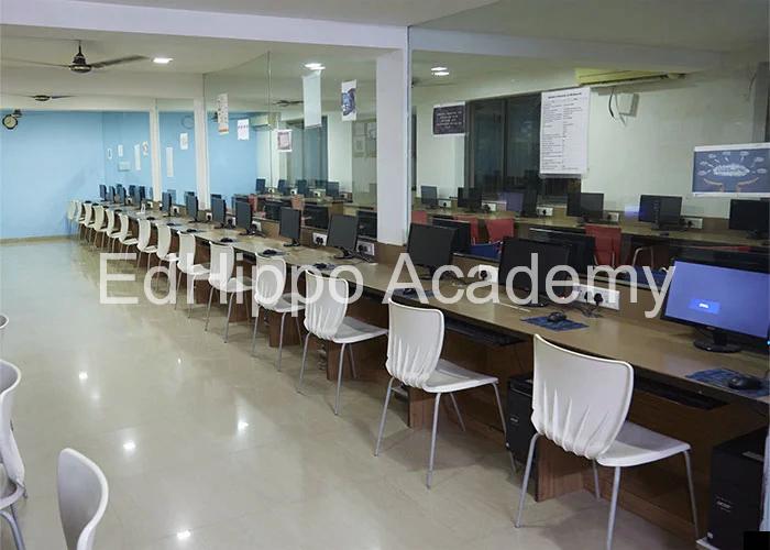 Ram Ratna Vidya Mandir Mumbai school photo | EdHippo Academy