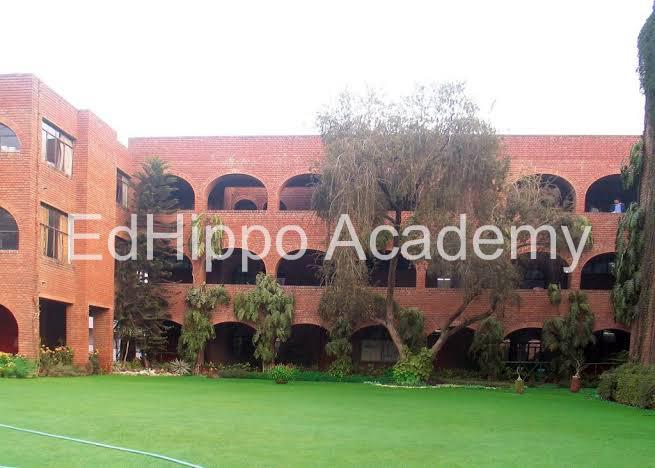 Modern School school photo | EdHippo Academy