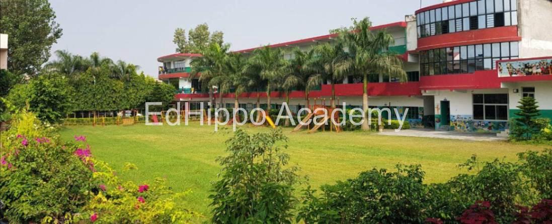 Sandal Wood School school photo | EdHippo Academy