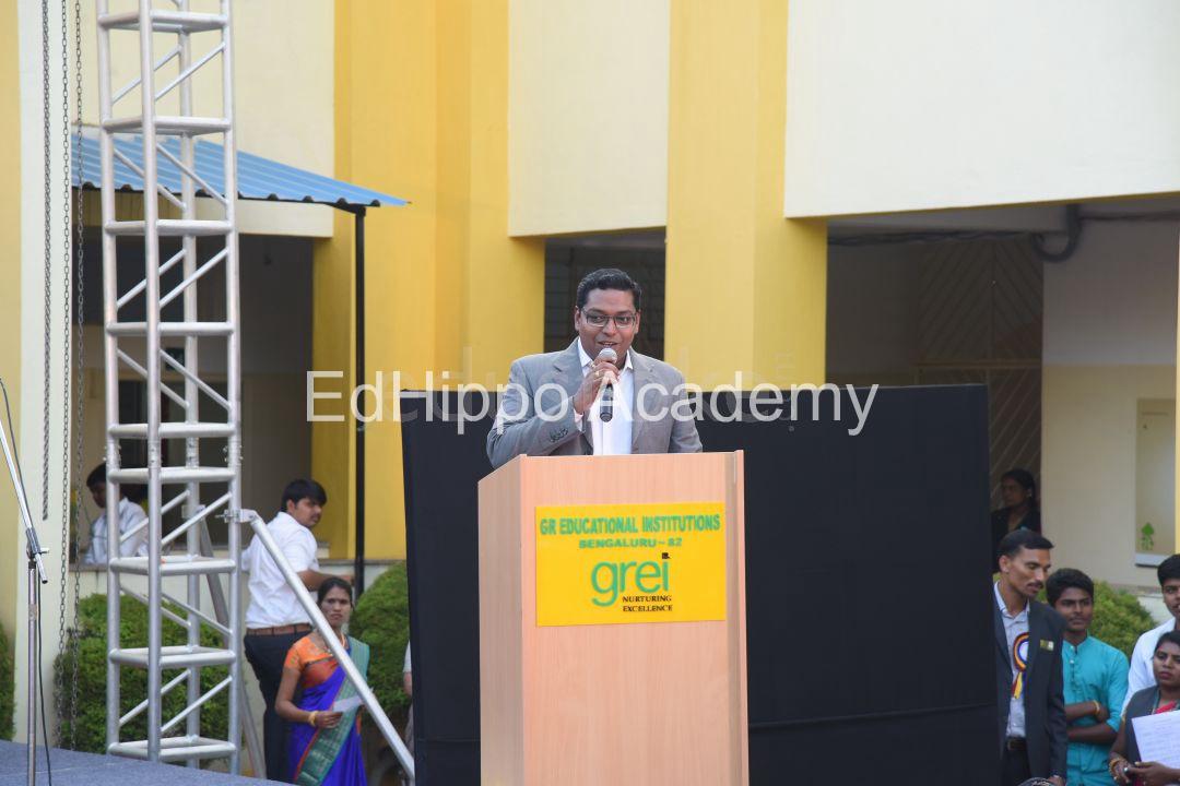 GR Pre University College school photo | EdHippo Academy